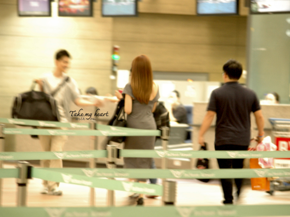 [PIC][29-07-2012]YoonA xuất phát đi Úc và Tiffany đi Thái vào tối nay 1140F84750154BEE20FA92