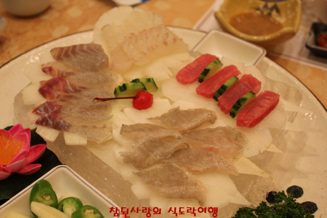 송죽일식 이미지