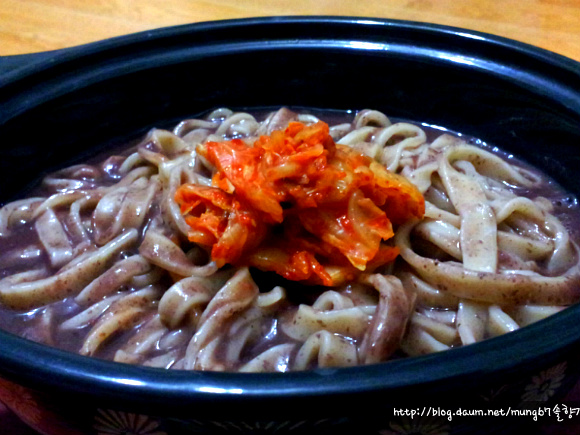 팥칼국수 이미지