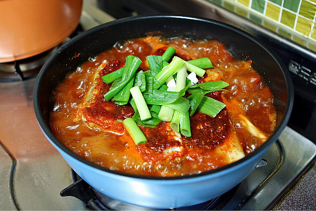 성인병 예방에 도움도 되고 맛도 좋은 갈치무조림