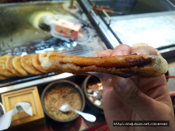김해맛집 : 짱구네호떡 - 쌀쌀한 날에는 호떡 하나 ! 호호 불어가며 먹어야죠