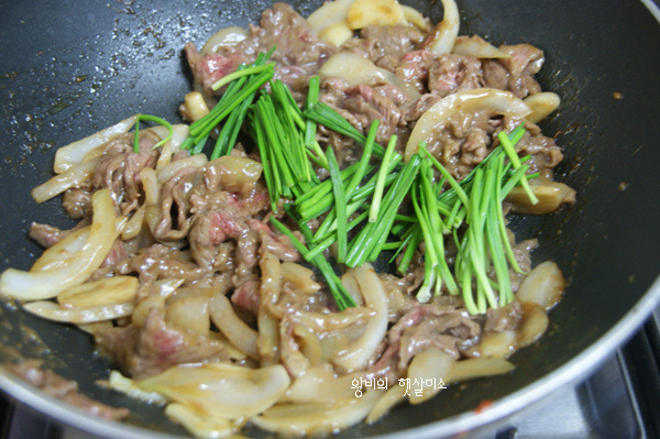 밥 한 그릇 뚝딱 비우게 하는 육우 쇠고기 요리 4가지 ♪