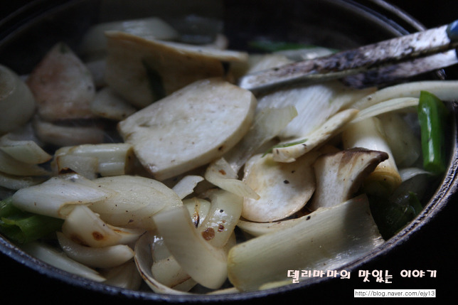 서울에서 곱창 잘하는 집 - 종로 <짚불구이 황소곱창>