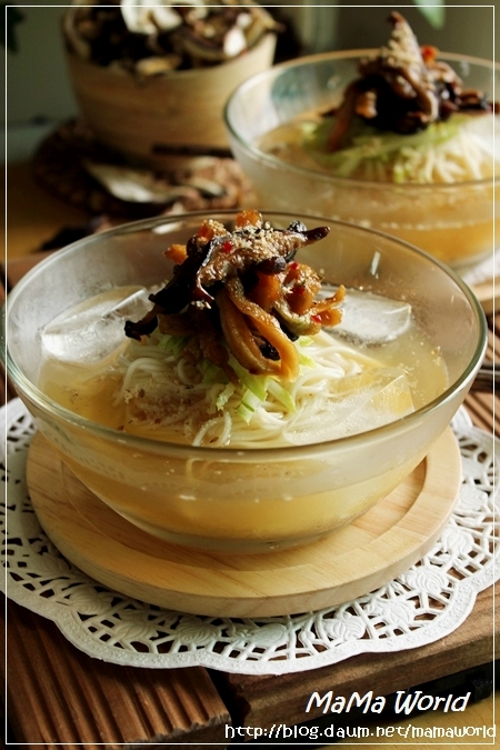 말랭이국수 이미지