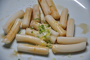 삼색 기름떡뽁이
