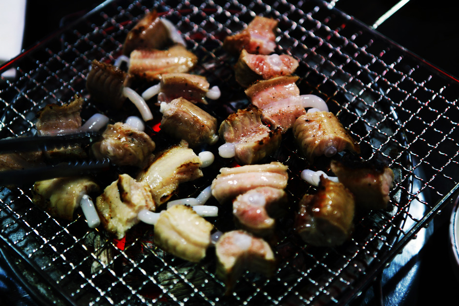 [인천맛집 / 구월동맛집] 허벌난숯불꼼장어 - 혐오식품매니아가 되다