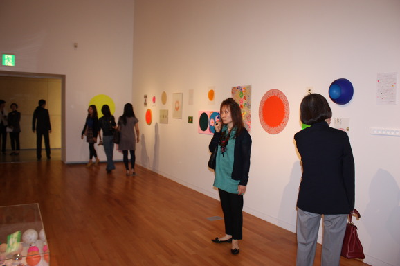 “작가 재조명-신성희, 한순자”展  오프닝 날
