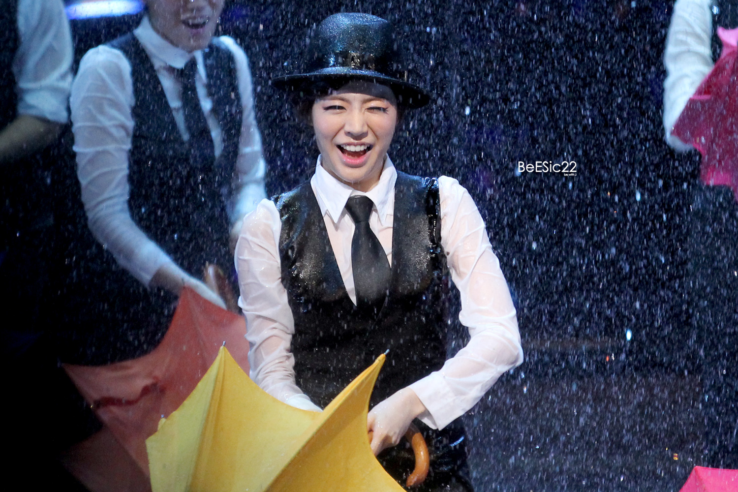 [OTHER][29-04-2014]Sunny sẽ tham gia vở nhạc kịch "SINGIN' IN THE RAIN" - Page 2 2106305053A592782018B2