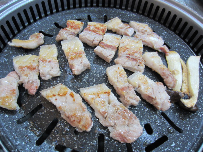 지리산흑돼지 이미지