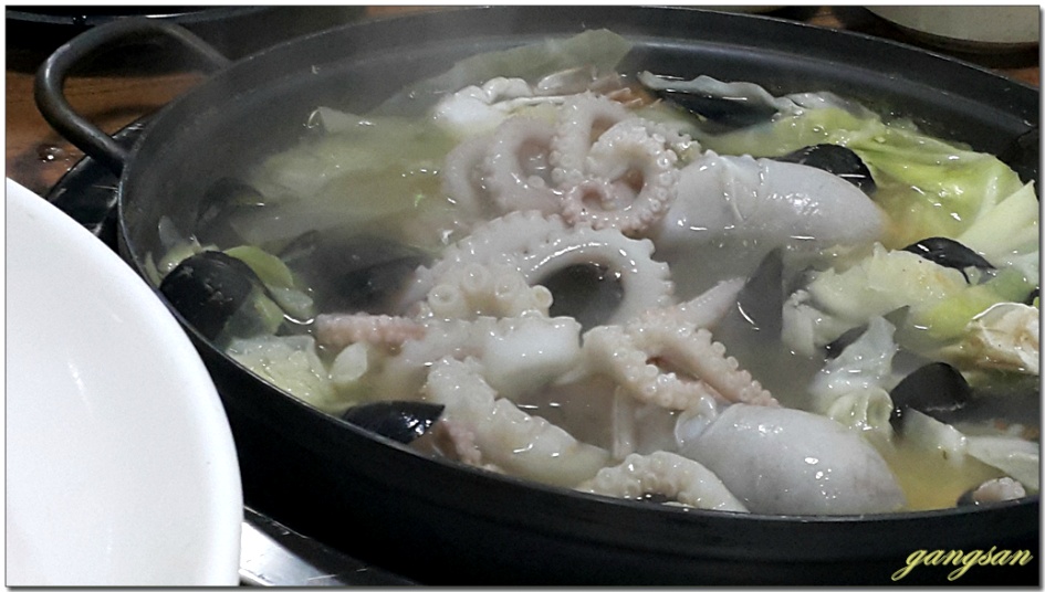 "산오징어고래밥"에서 가족외식/연포탕~