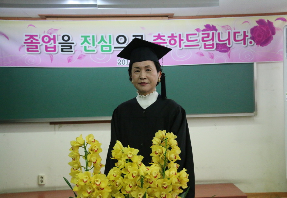 23695B3856DC09003542EC