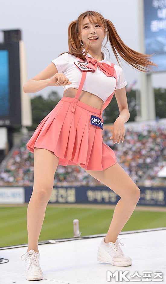 LG 치어리더 최하윤