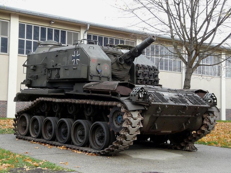  M52 105mm Cold War US M52 105mm Self Propelled Howitzer