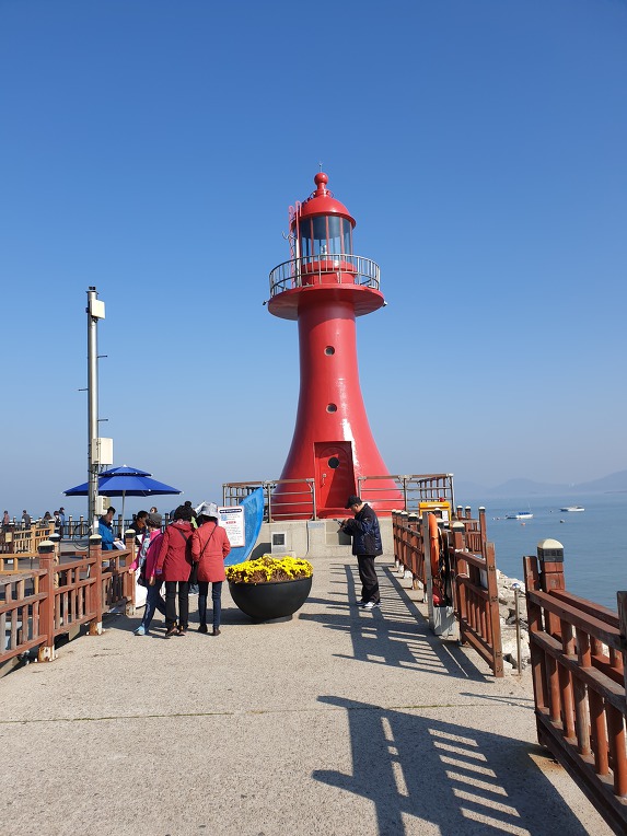 경기도 화성여행 하루에 2번 바닷길이 열리는 제부도