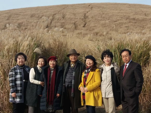 제주 새별오름에서