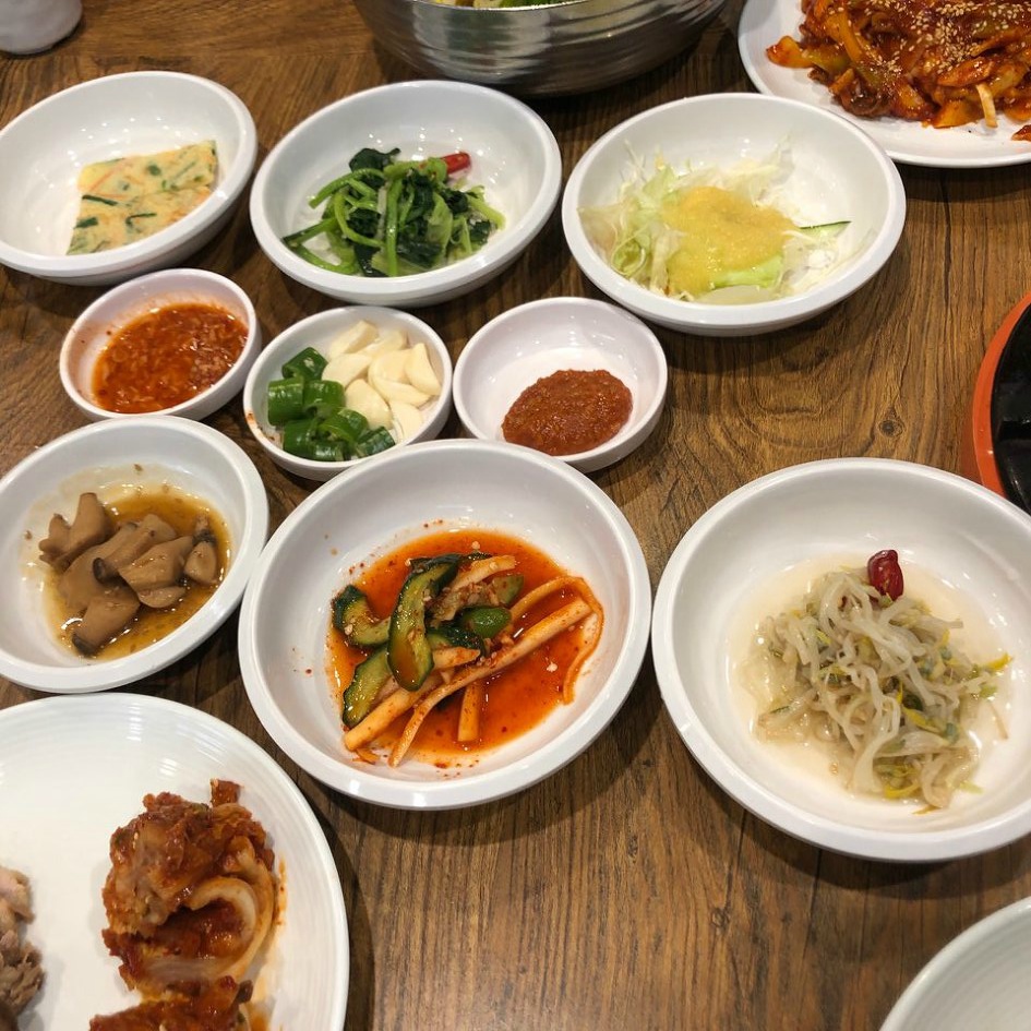 영천시장맛집, 오늘 점심은 반하는보쌈&밥상에서